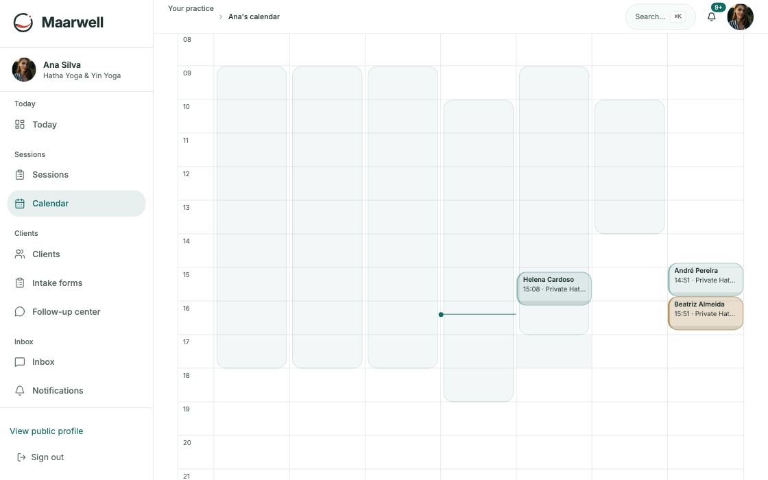Week calendar with sessions and working hours